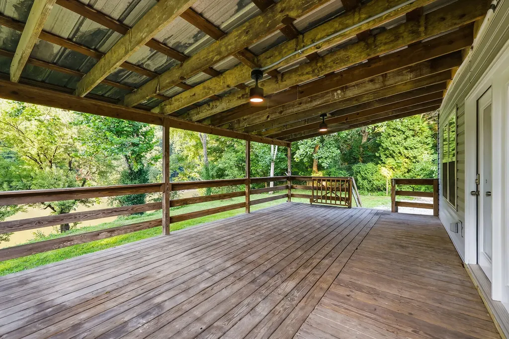 1540 Sims Valley Road Lawrenceburg KY 40342