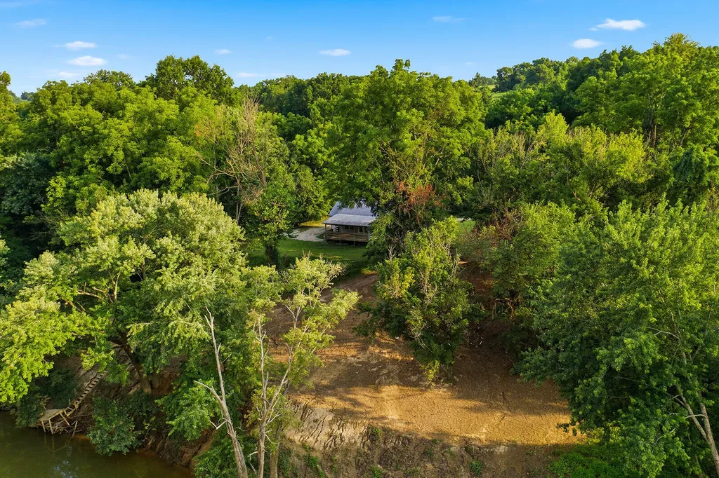 1540 Sims Valley Road Lawrenceburg KY 40342