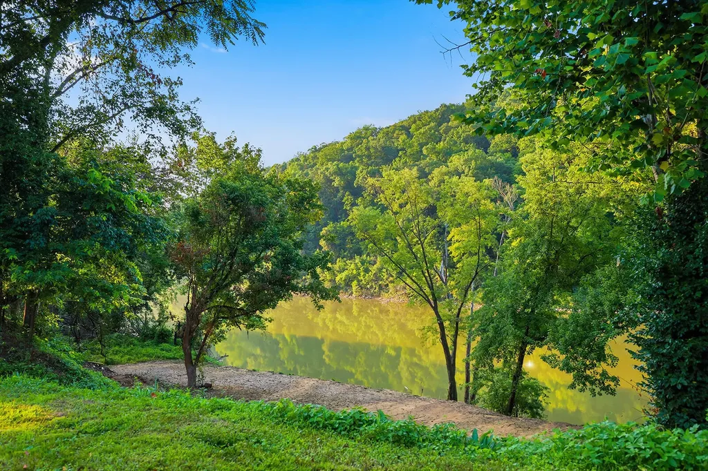 1540 Sims Valley Road Lawrenceburg KY 40342
