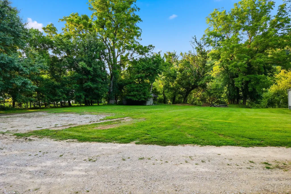 1540 Sims Valley Road Lawrenceburg KY 40342