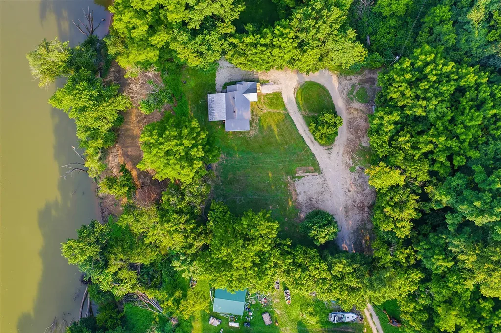 1540 Sims Valley Road Lawrenceburg KY 40342