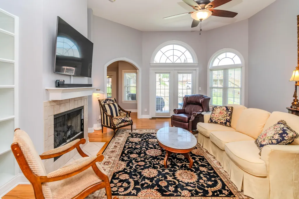 187 Hawthorne Drive Winchester KY 40391