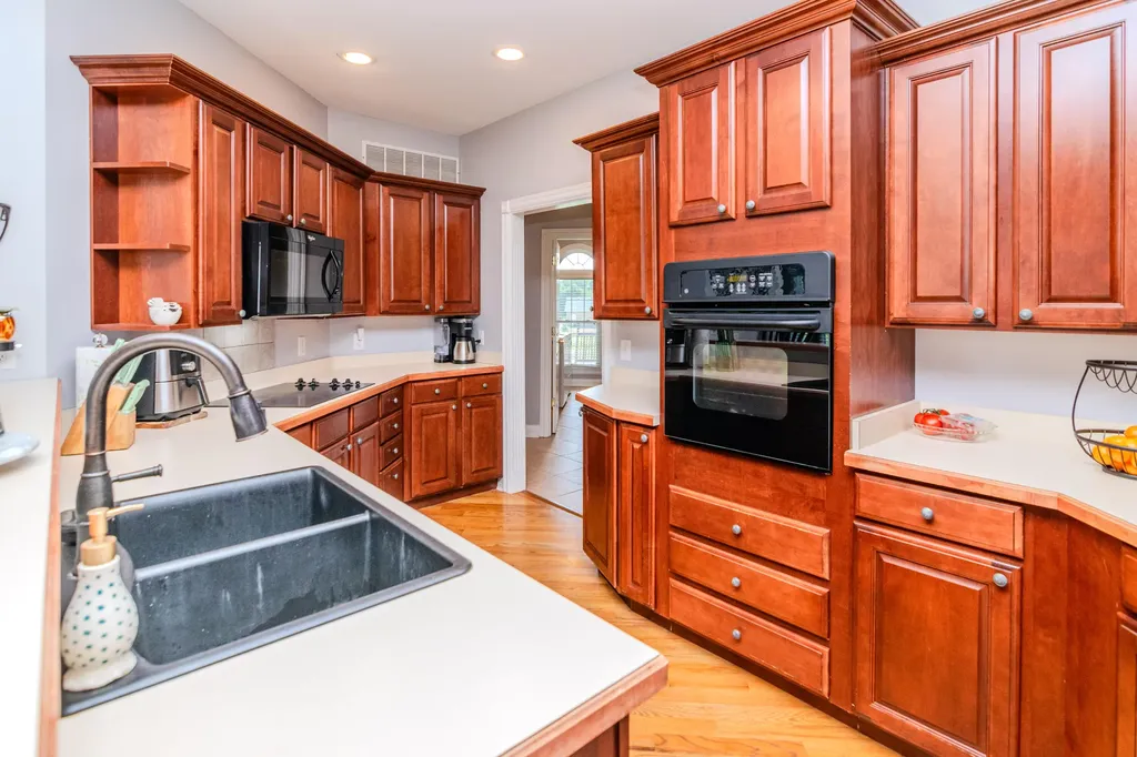 187 Hawthorne Drive Winchester KY 40391