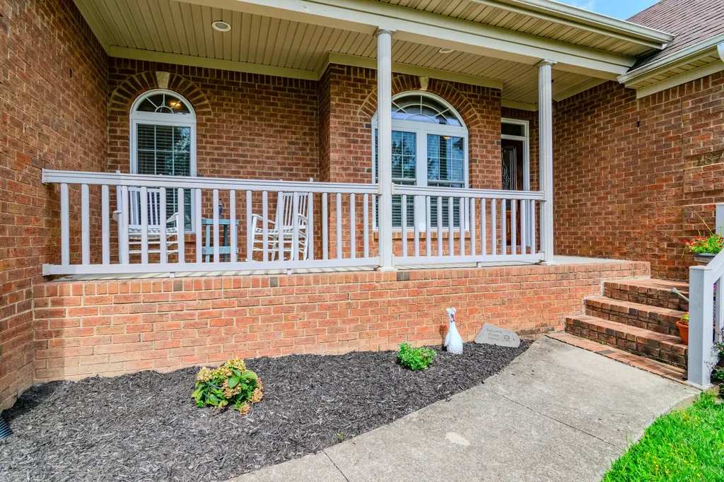 187 Hawthorne Drive Winchester KY 40391