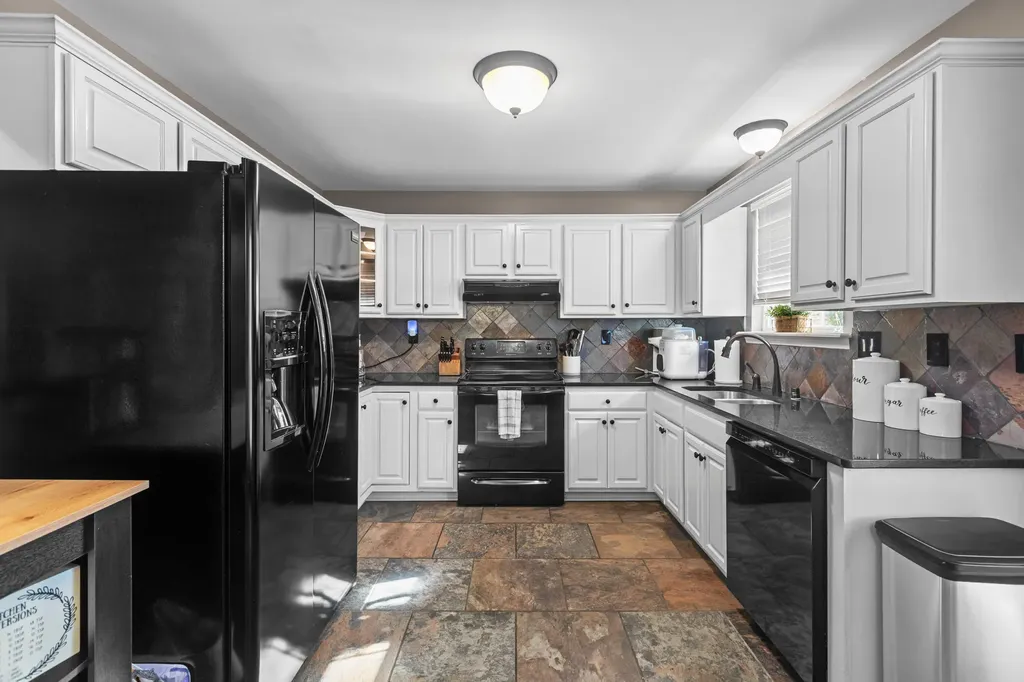 225 Cannonball Drive Nicholasville KY 40356