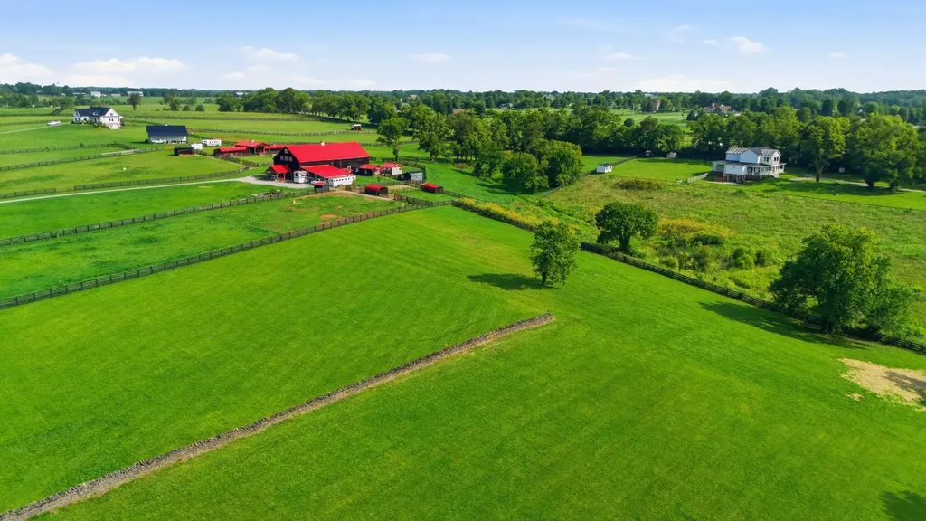 136 Lloyd Road Georgetown KY 40324