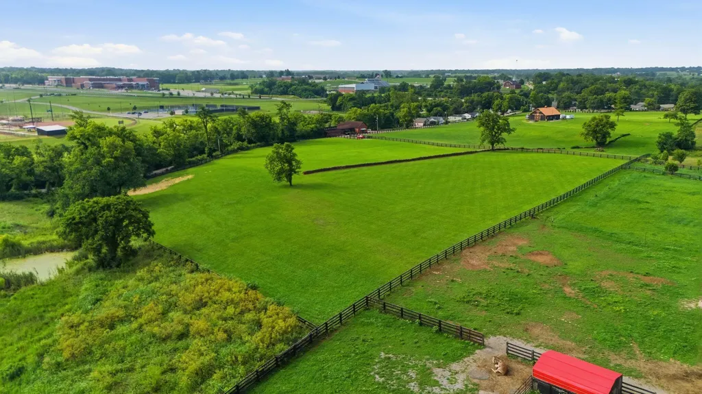 136 Lloyd Road Georgetown KY 40324