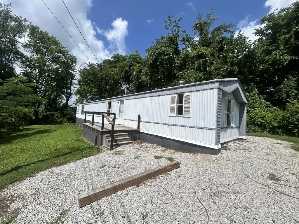 376 Cumberland Drive Bronston KY 42518