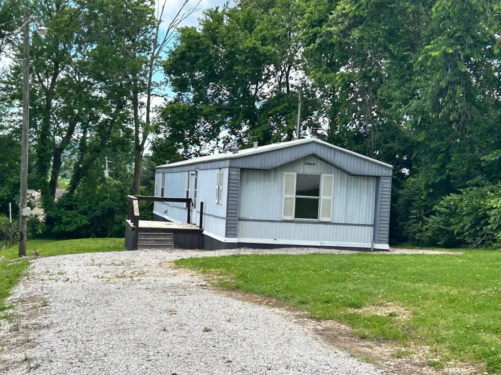 376 Cumberland Drive Bronston KY 42518