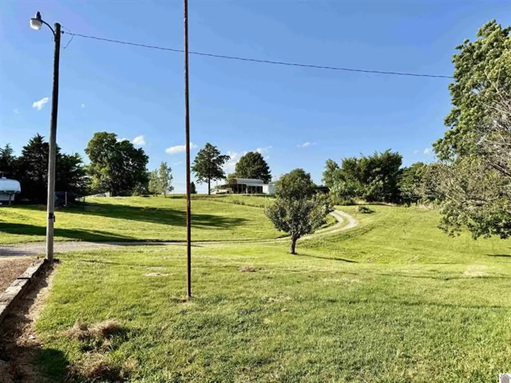 18665 S Ky-141 Sturgis KY 42459