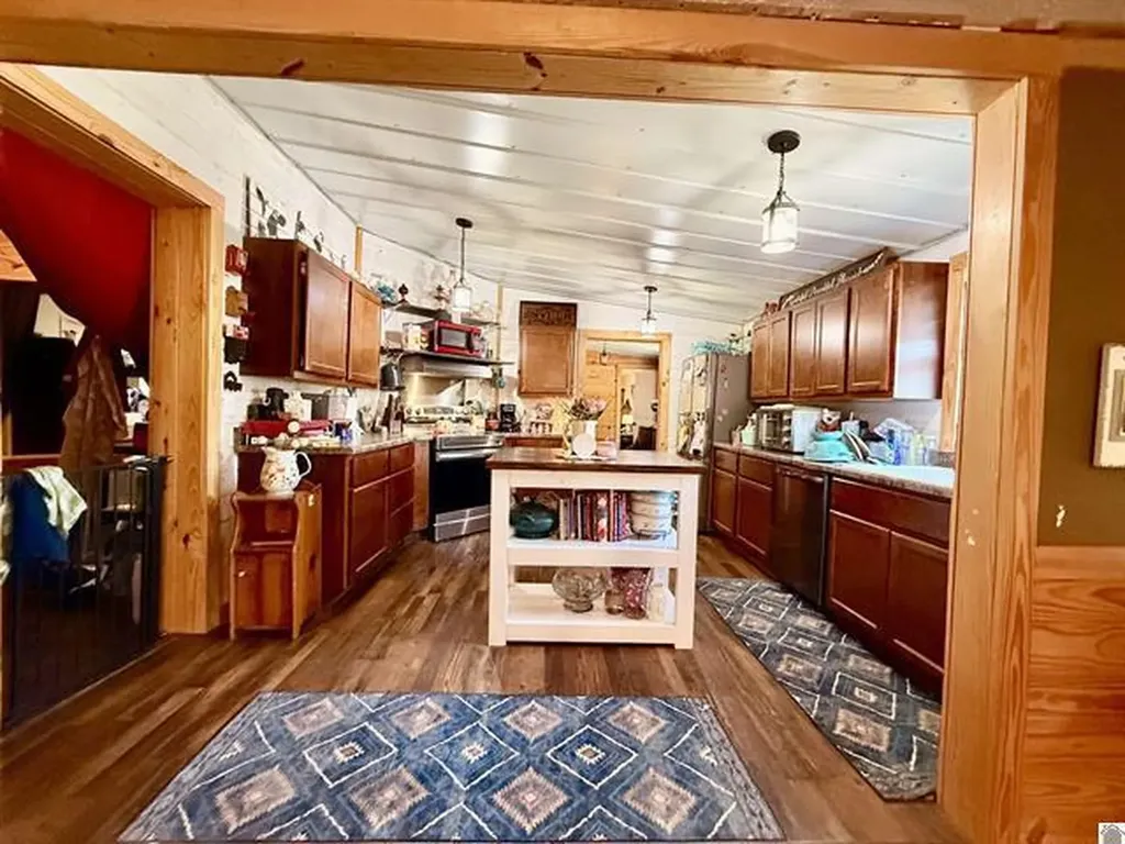 18665 S Ky-141 Sturgis KY 42459