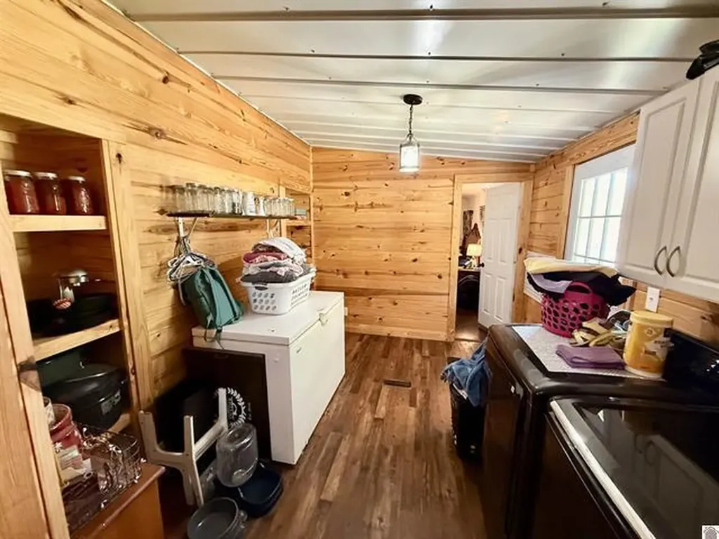 18665 S Ky-141 Sturgis KY 42459