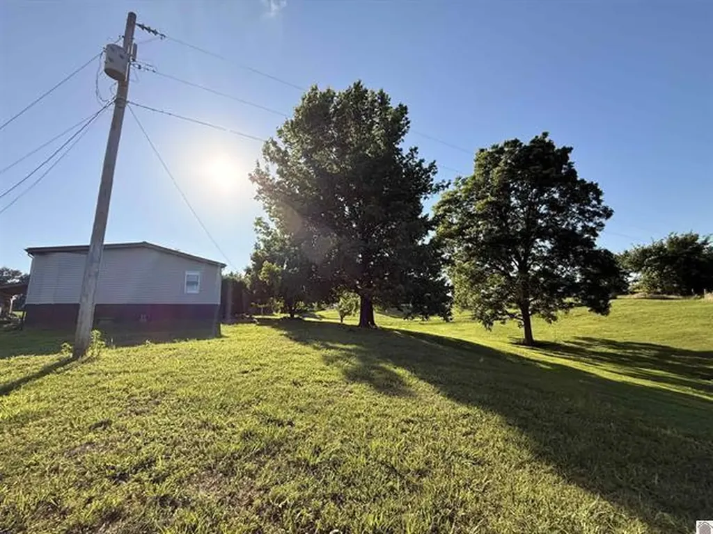 18665 S Ky-141 Sturgis KY 42459