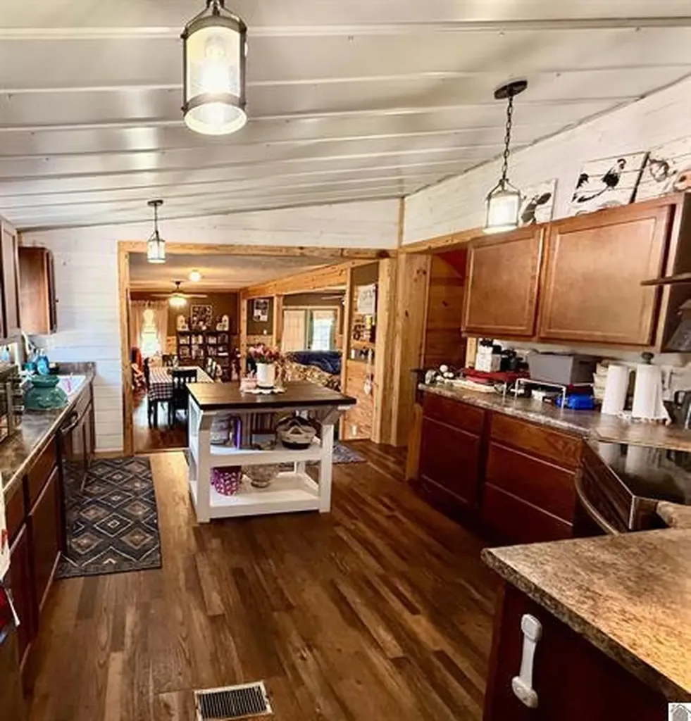 18665 S Ky-141 Sturgis KY 42459