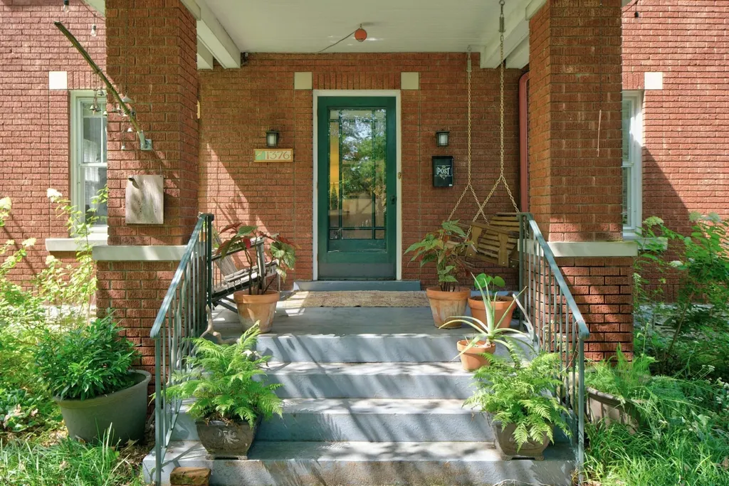 1376 Fontaine Road Lexington KY 40502