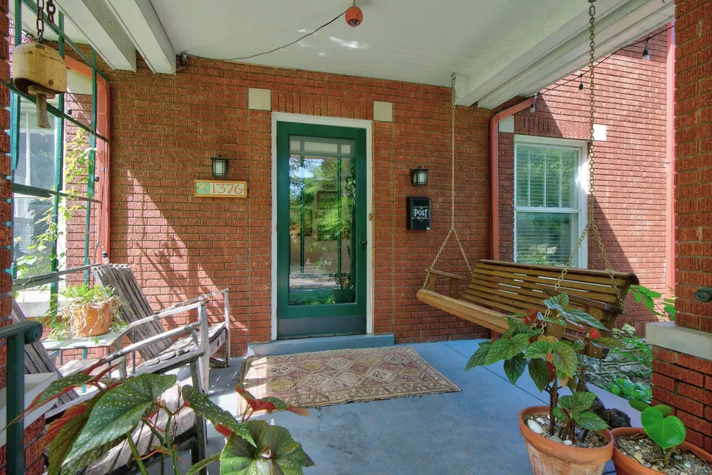 1376 Fontaine Road Lexington KY 40502