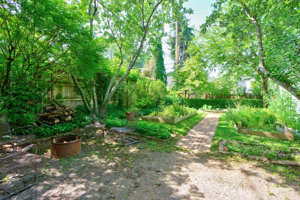 1376 Fontaine Road Lexington KY 40502