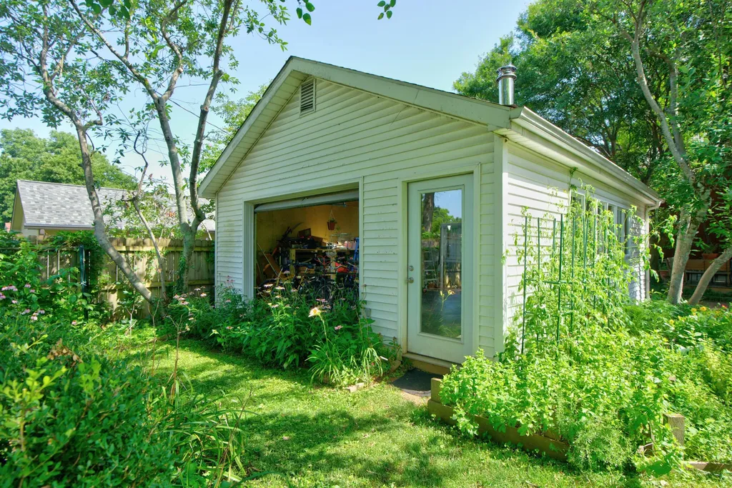 1376 Fontaine Road Lexington KY 40502