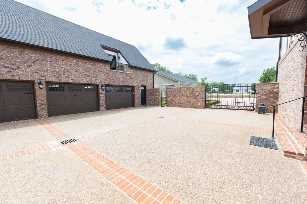4845 Bryan Station Road Lexington KY 40516