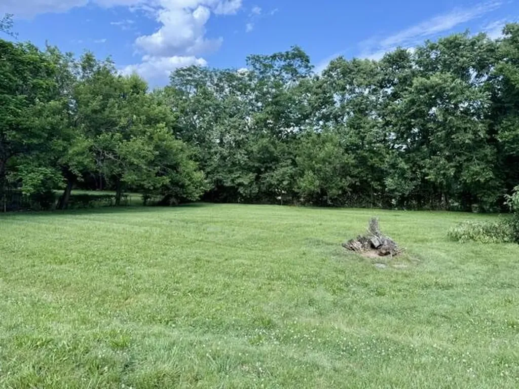 132 Lincoln Street Nicholasville KY 40356
