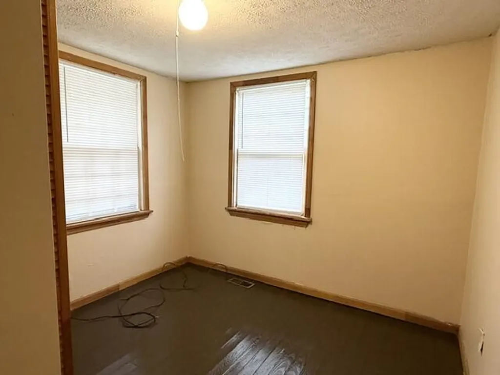 132 Lincoln Street Nicholasville KY 40356