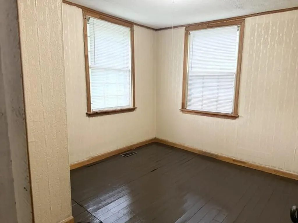132 Lincoln Street Nicholasville KY 40356