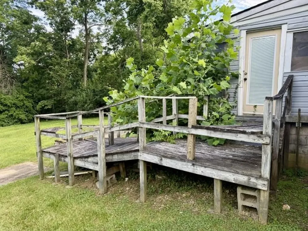 132 Lincoln Street Nicholasville KY 40356