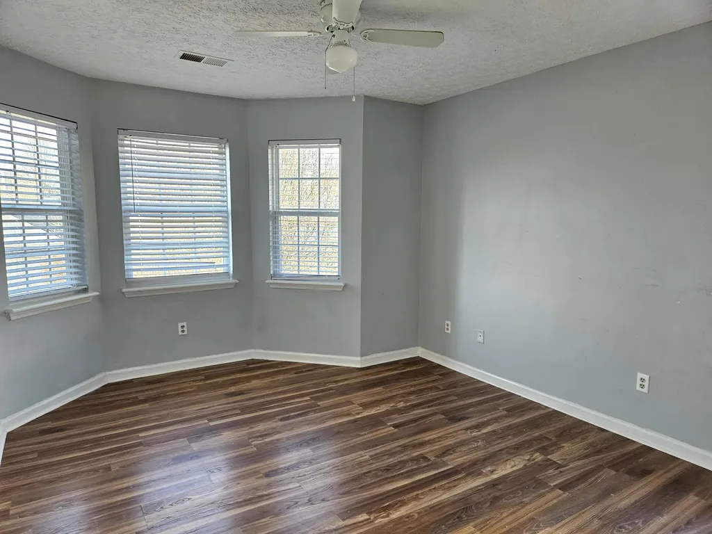 106 Deerfield Lane Georgetown KY 40324