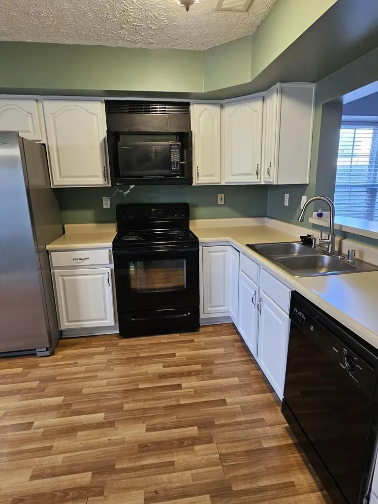 106 Deerfield Lane Georgetown KY 40324