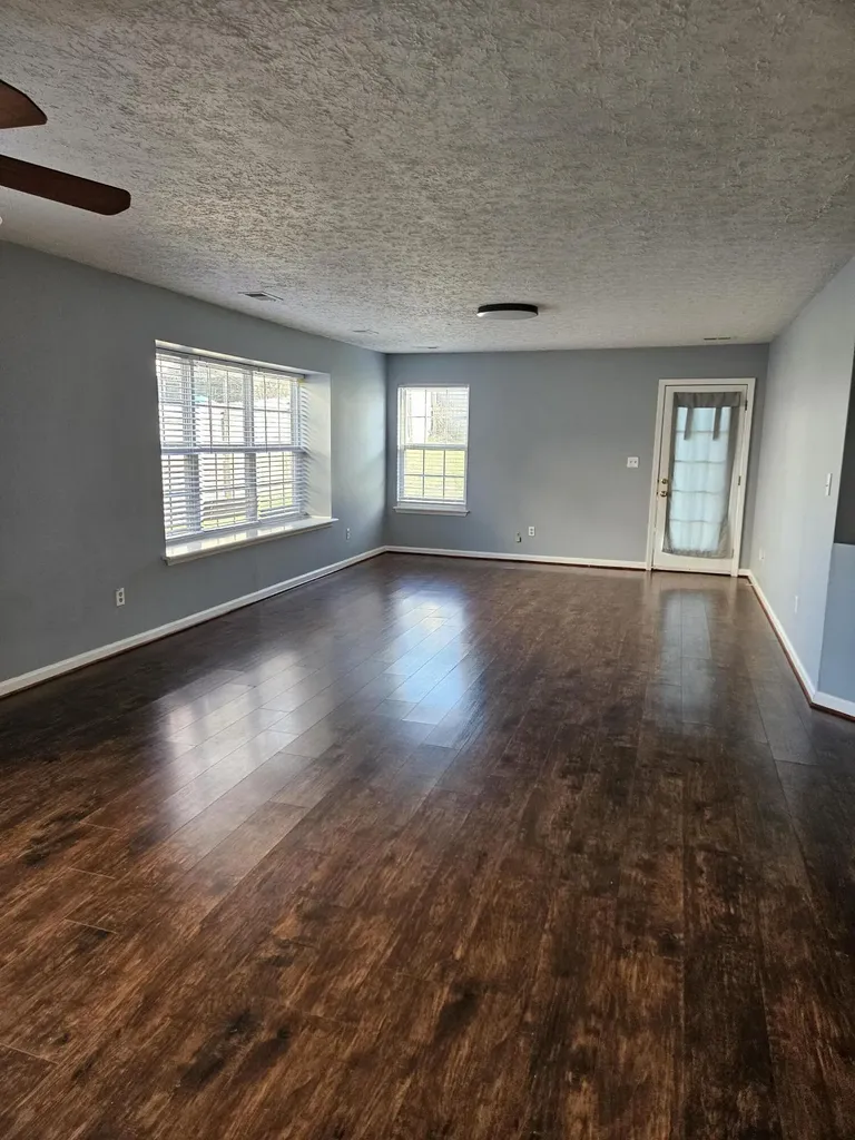 106 Deerfield Lane Georgetown KY 40324