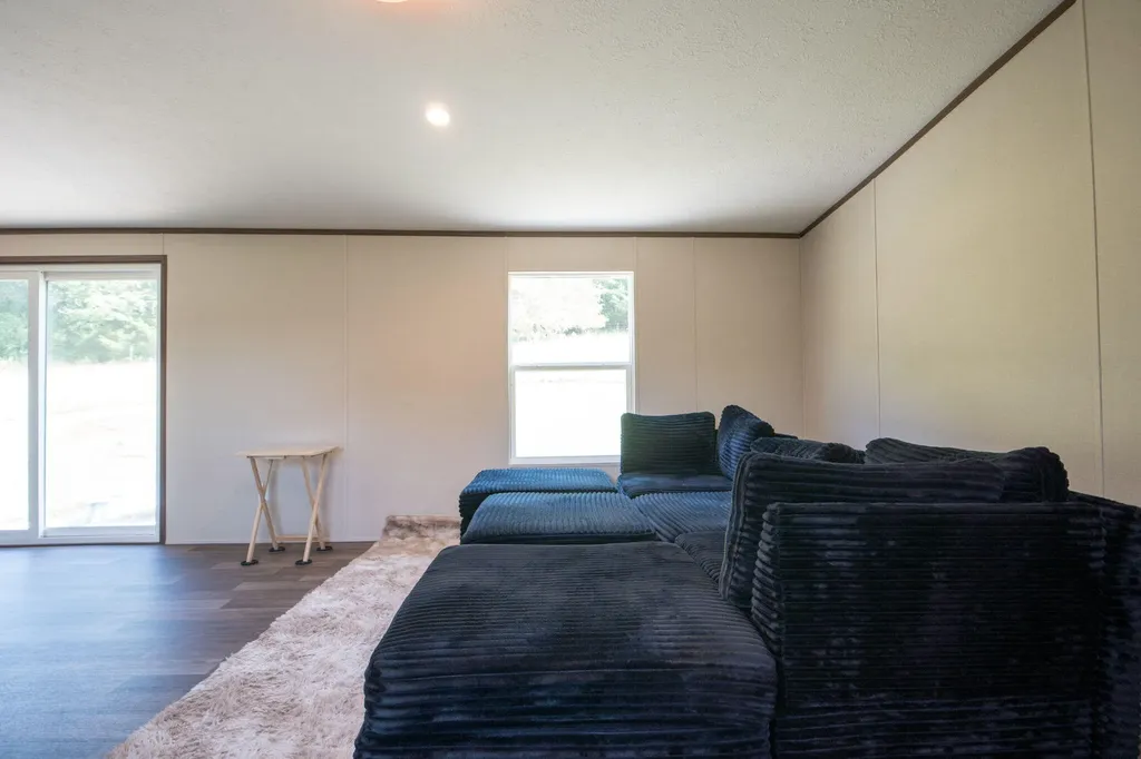 306 Godbey Road Bethelridge KY 42516