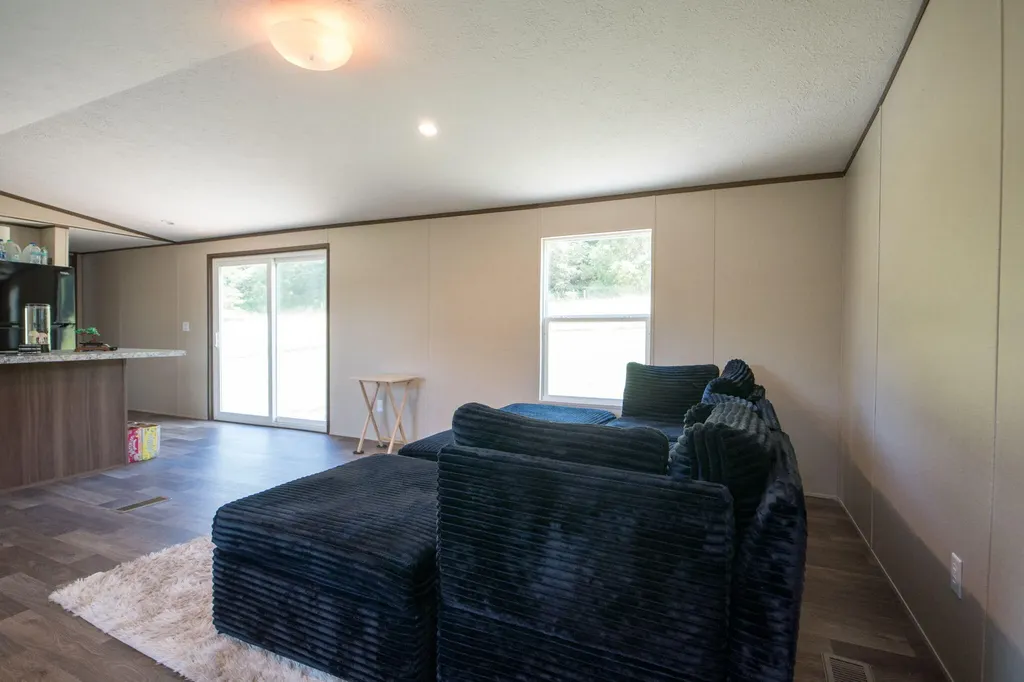 306 Godbey Road Bethelridge KY 42516