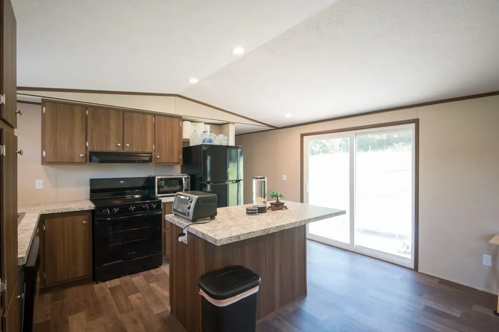 306 Godbey Road Bethelridge KY 42516