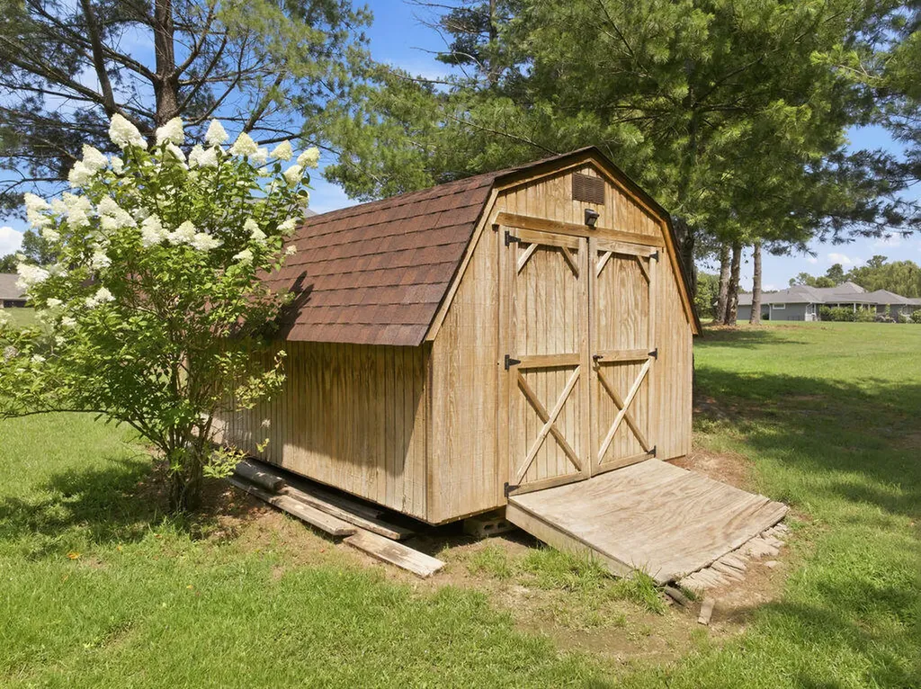 6560 Candlelight Drive Paducah KY 42003