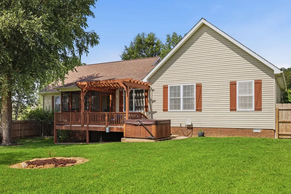 6560 Candlelight Drive Paducah KY 42003