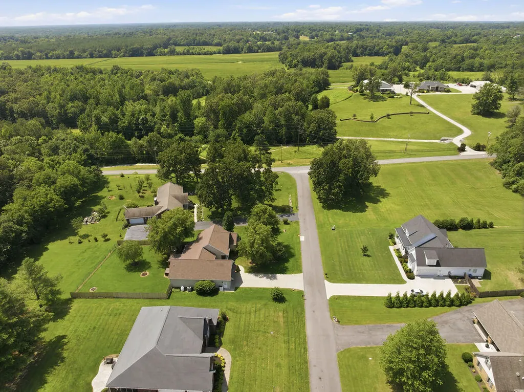 6560 Candlelight Drive Paducah KY 42003