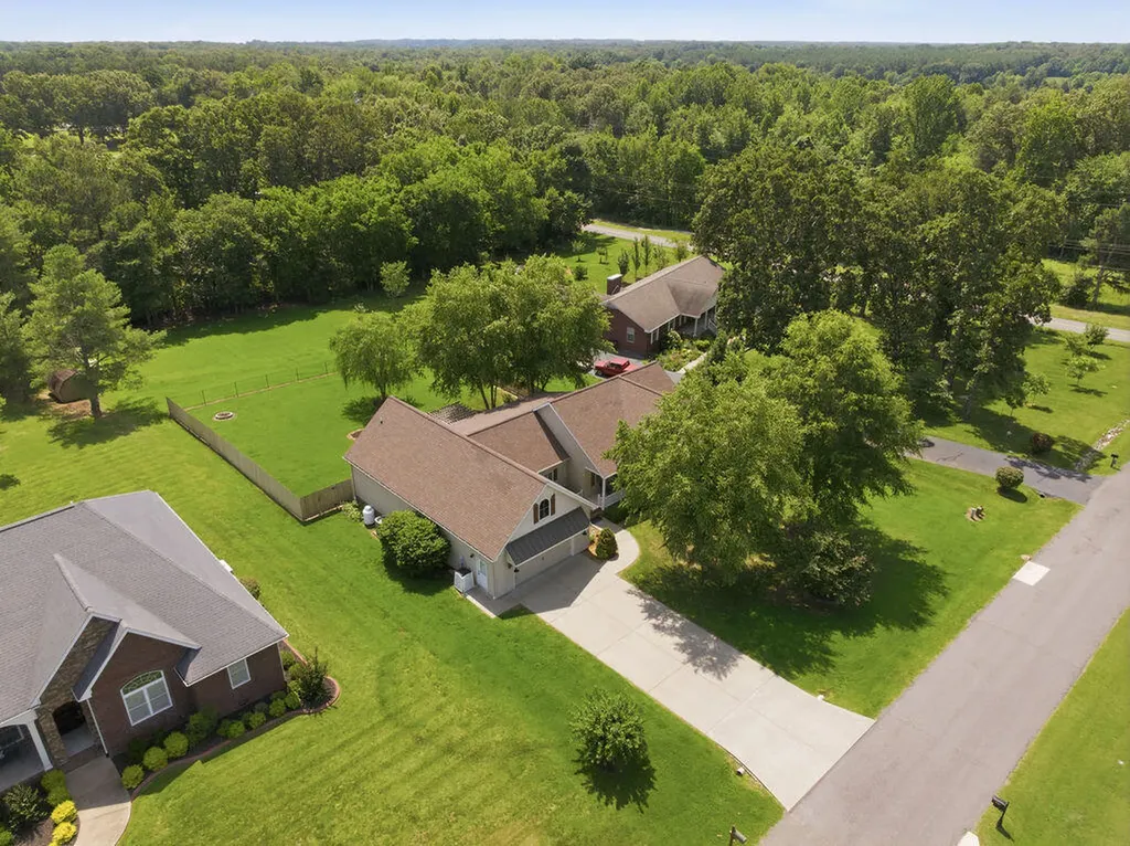 6560 Candlelight Drive Paducah KY 42003