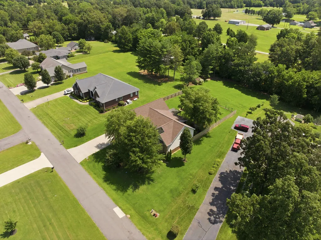 6560 Candlelight Drive Paducah KY 42003