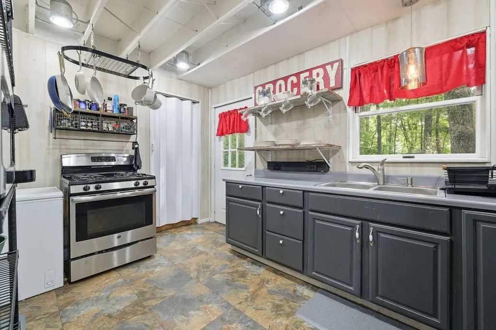 450 Navigator Drive Murray KY 42071