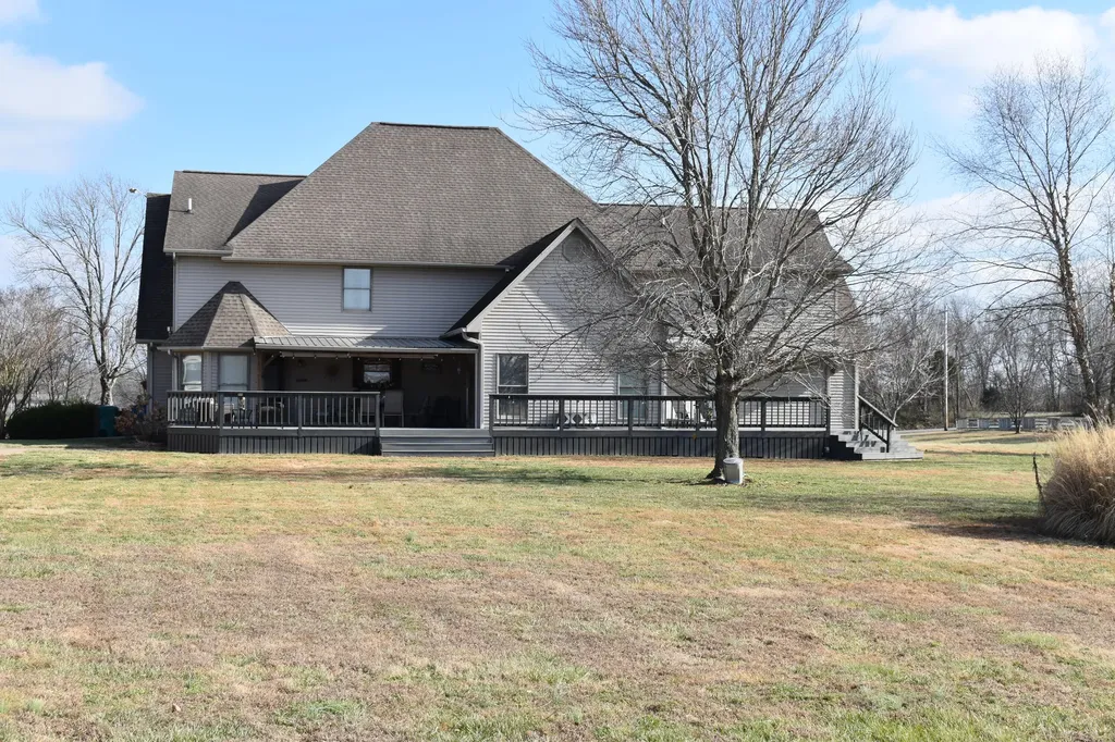 8255 Old Lovelaceville Road Paducah KY 42001