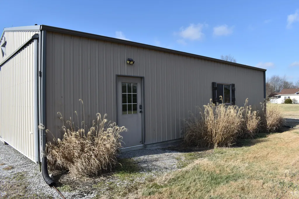 8255 Old Lovelaceville Road Paducah KY 42001