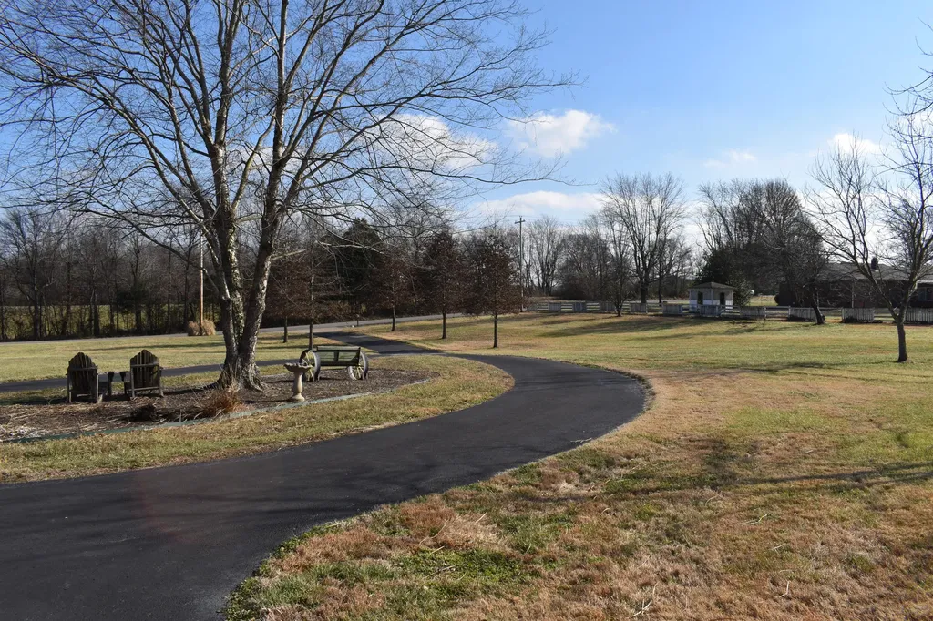 8255 Old Lovelaceville Road Paducah KY 42001