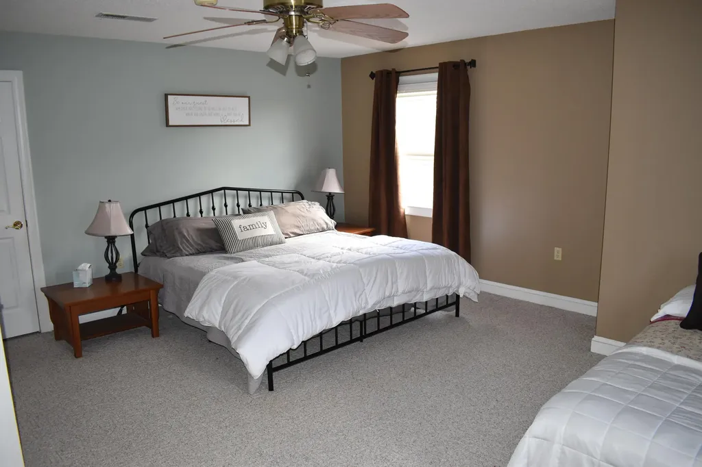 8255 Old Lovelaceville Road Paducah KY 42001