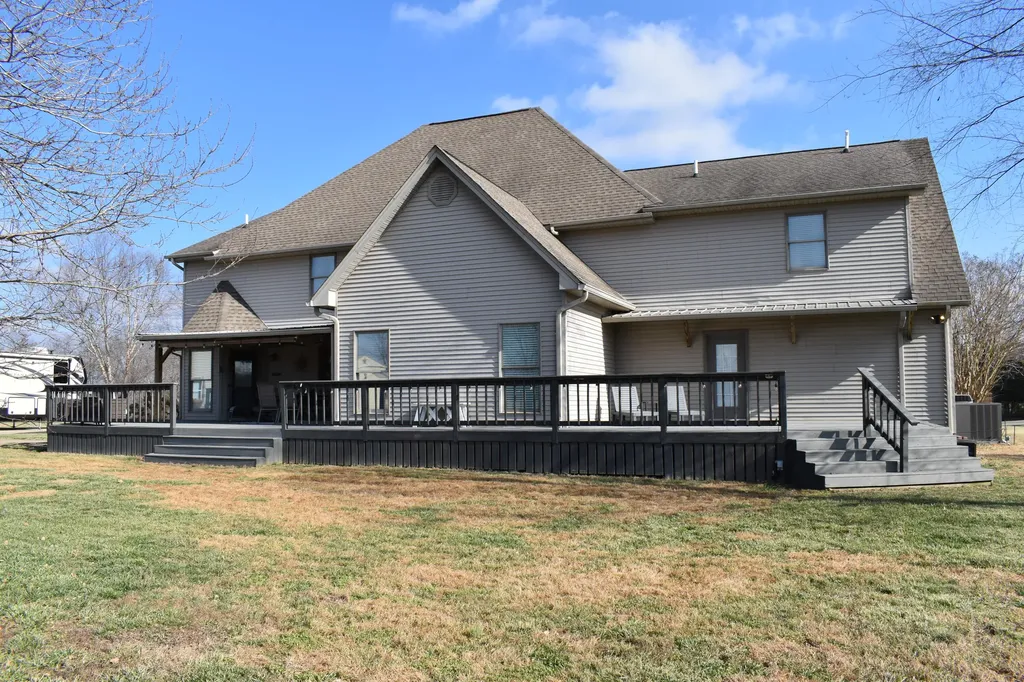 8255 Old Lovelaceville Road Paducah KY 42001