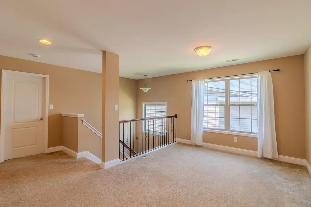 437 Larkhill Cove Lexington KY 40509