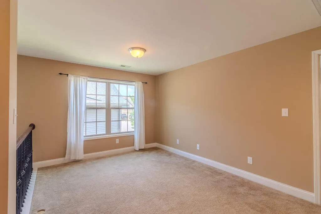 437 Larkhill Cove Lexington KY 40509