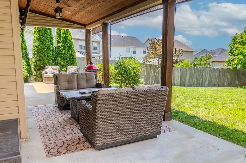 437 Larkhill Cove Lexington KY 40509