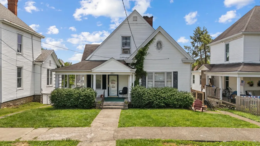 221 S Highland Street Winchester KY 40391