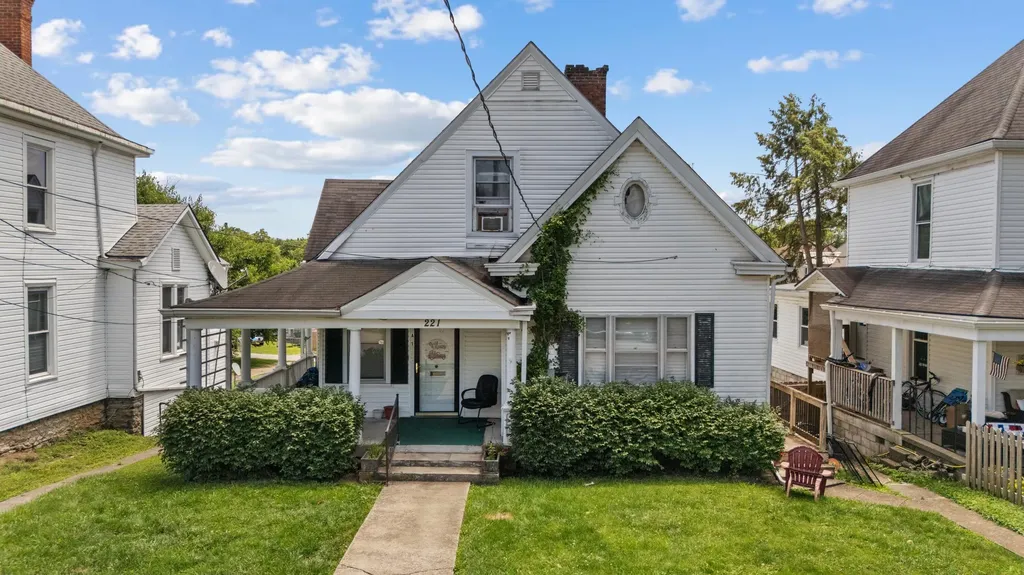 221 S Highland Street Winchester KY 40391