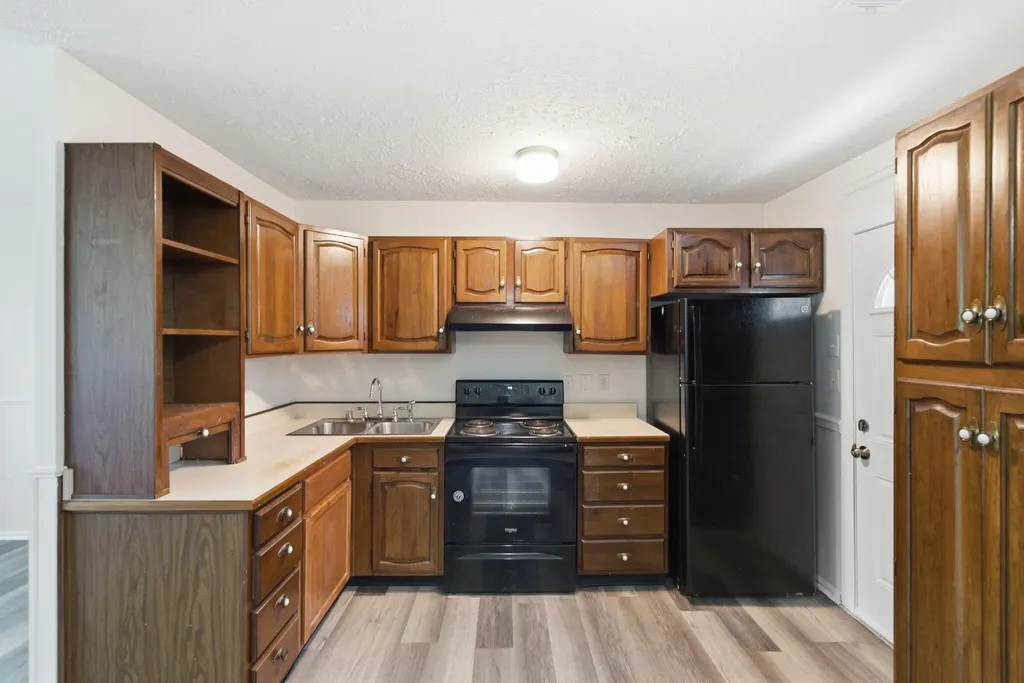 1970 Knight Lane Lexington KY 40511
